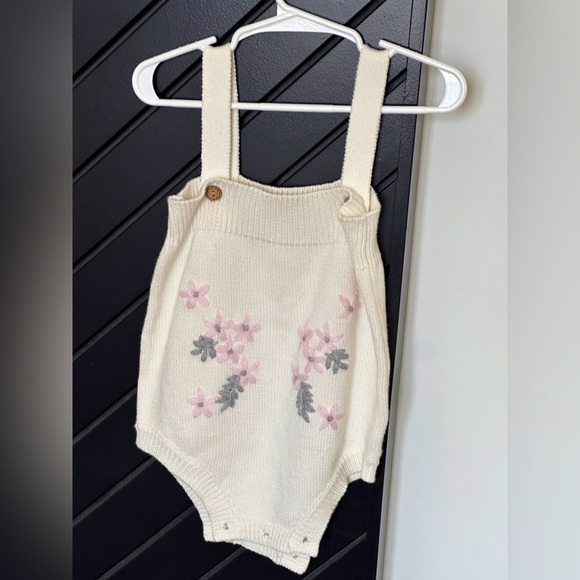 None Other - Girls knit onesie. Size 6-12months. Almost NEW!